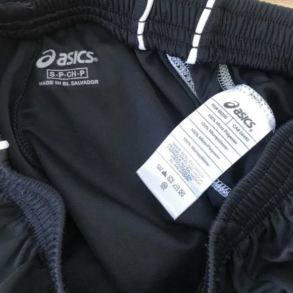 Asics Lightweight Shorts - Picture 5 of 5